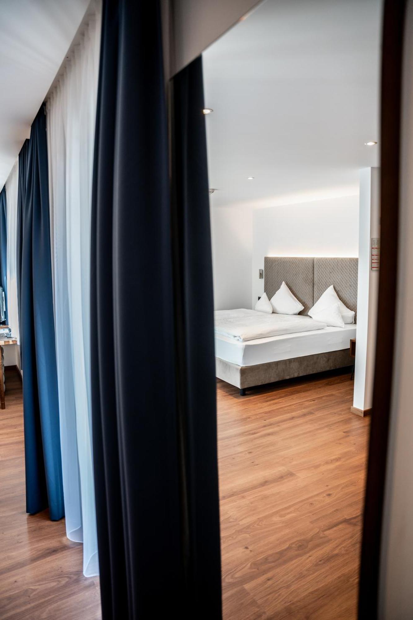 Hotel Maria Theresia Майерхофен Екстериор снимка