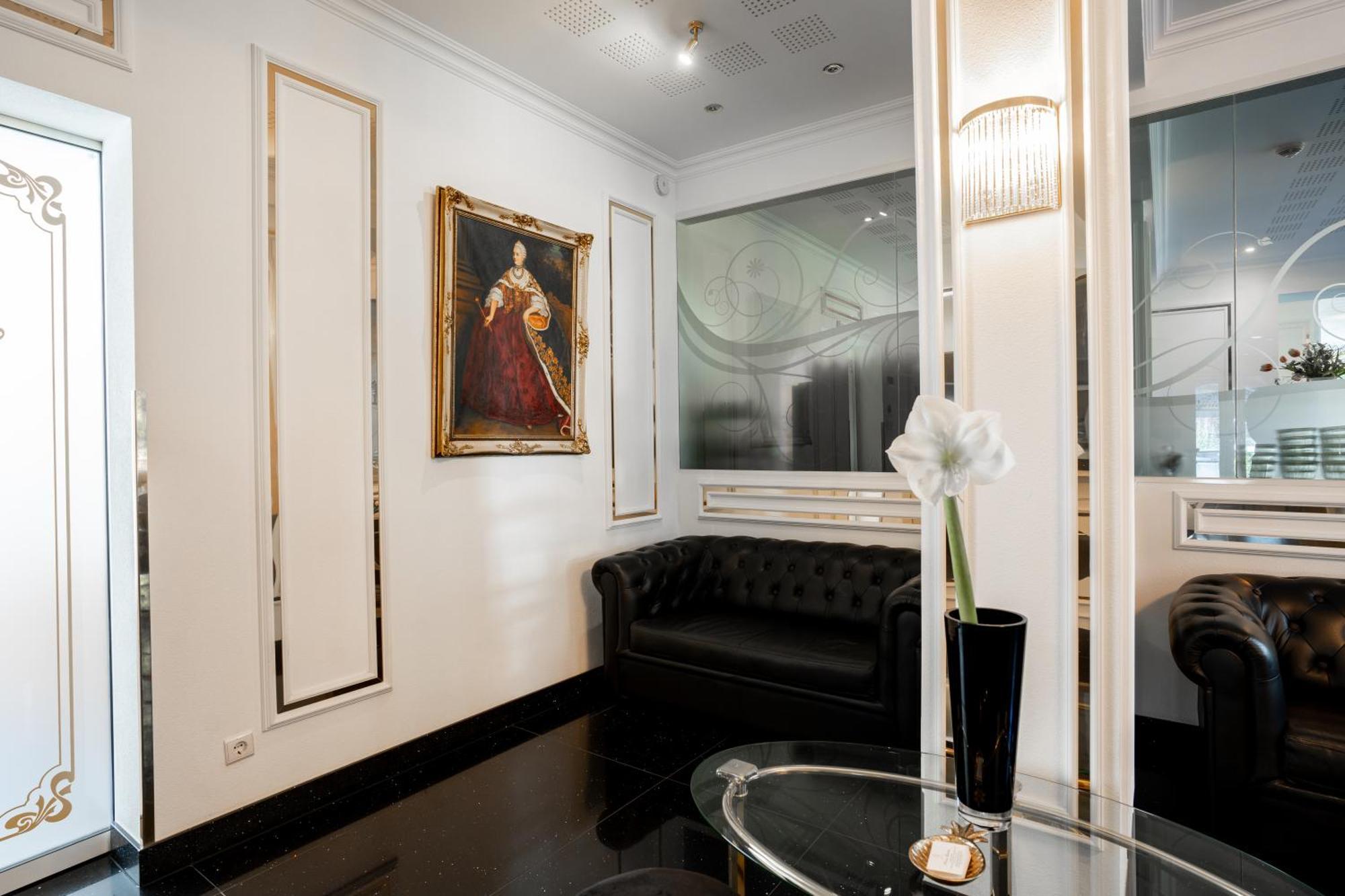 Hotel Maria Theresia Майерхофен Екстериор снимка