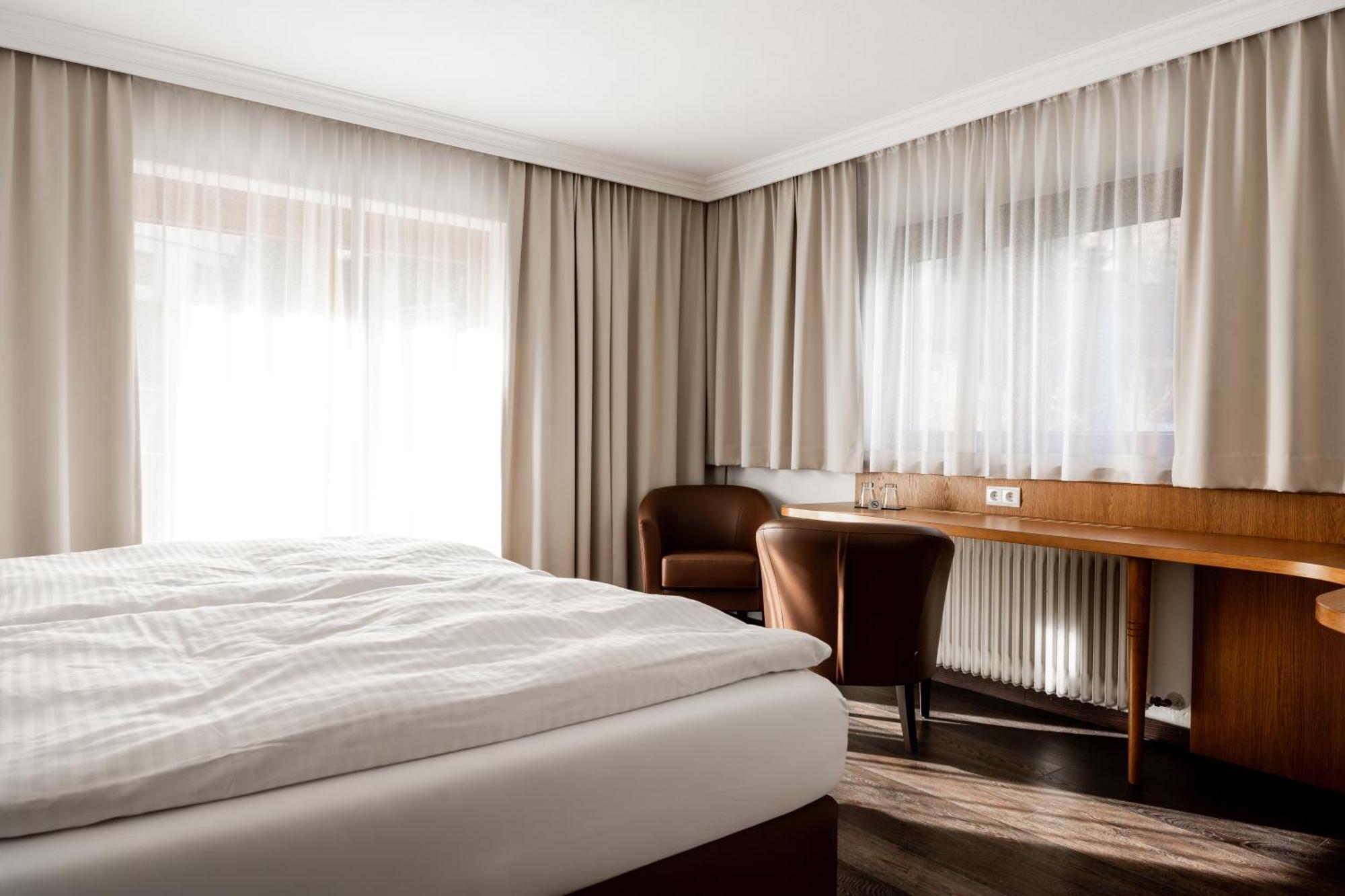 Hotel Maria Theresia Майерхофен Екстериор снимка